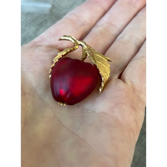 Vintage Napier Red Apple Jelly Belly Brooch With Gold Leaves - Picture 5 of 5